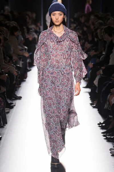 Look 37